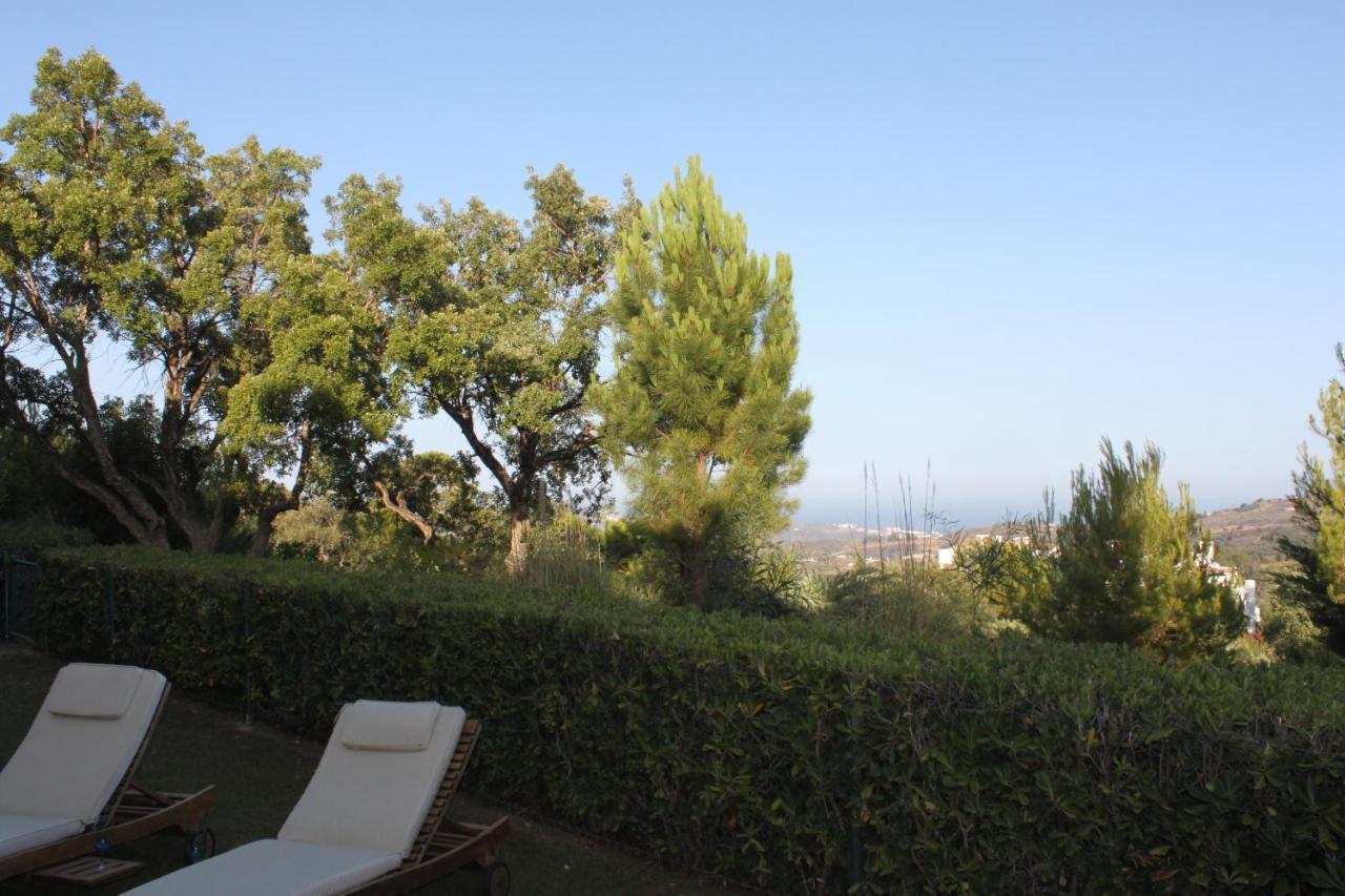 Elegant And Spacious Garden Apartment With Beautiful Views Ojen Luaran gambar